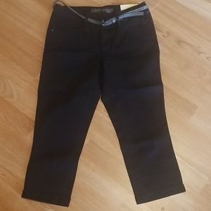 Womens Faded Glory Capris